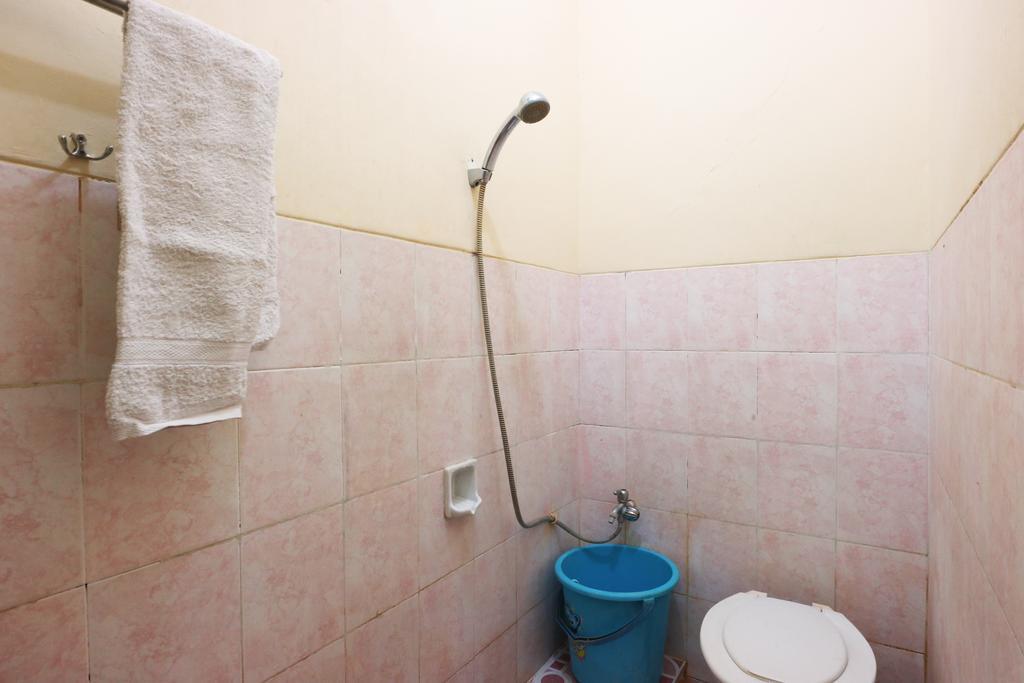 Hotel Keluarga Djagalan Raya Surabaya Dış mekan fotoğraf